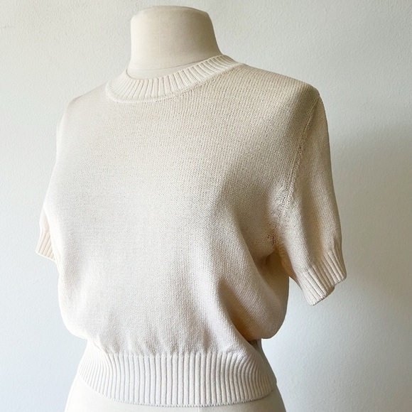 St. John White Sweater - Picture 8 of 12
